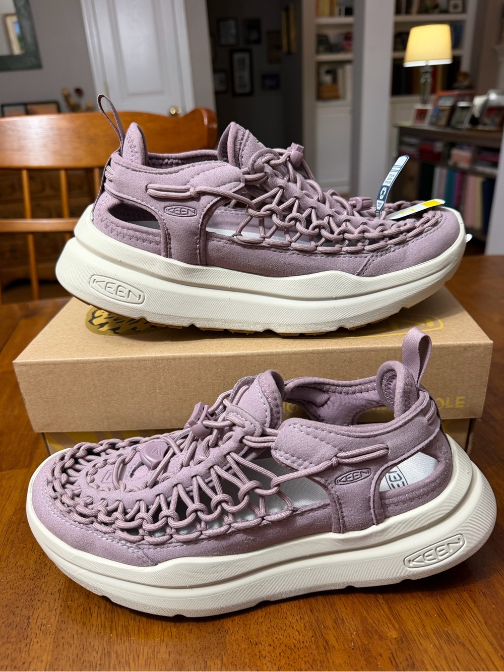 Brand New KEEN Women's Uneek Canvas Sandals Shoes Size 6 1/2 6.5 Retail $150 - Picture 2 of 8